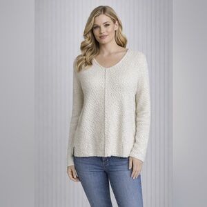 ✨NWT✨ KNOX ROSE Creamy Fuzzy Cozy Women’s Sweater, Side Slits, Size XS